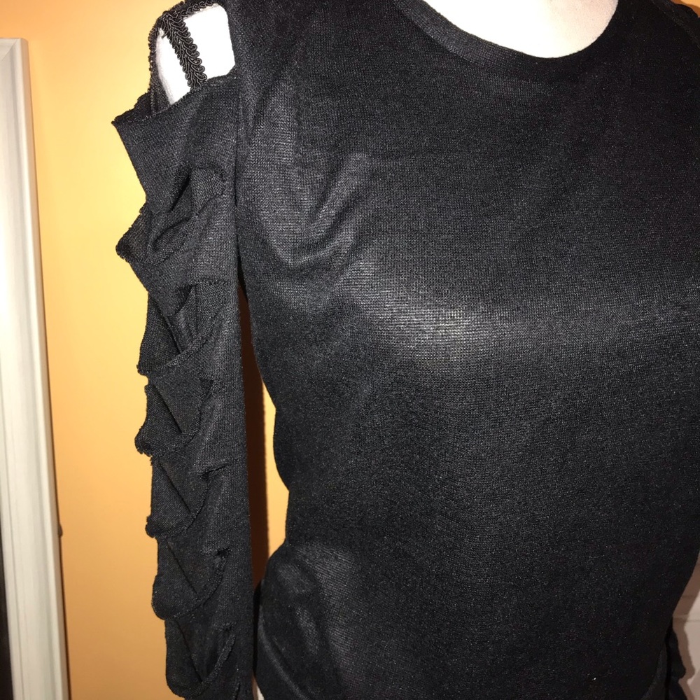 ✂️Cut Out Sweater